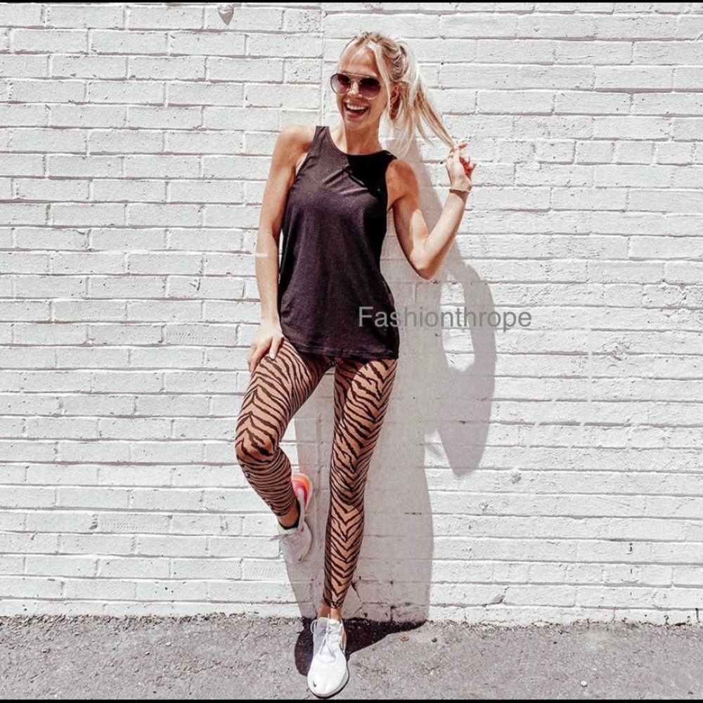 Varley Century Leggings Clay Zebra - Picture 3 of 8